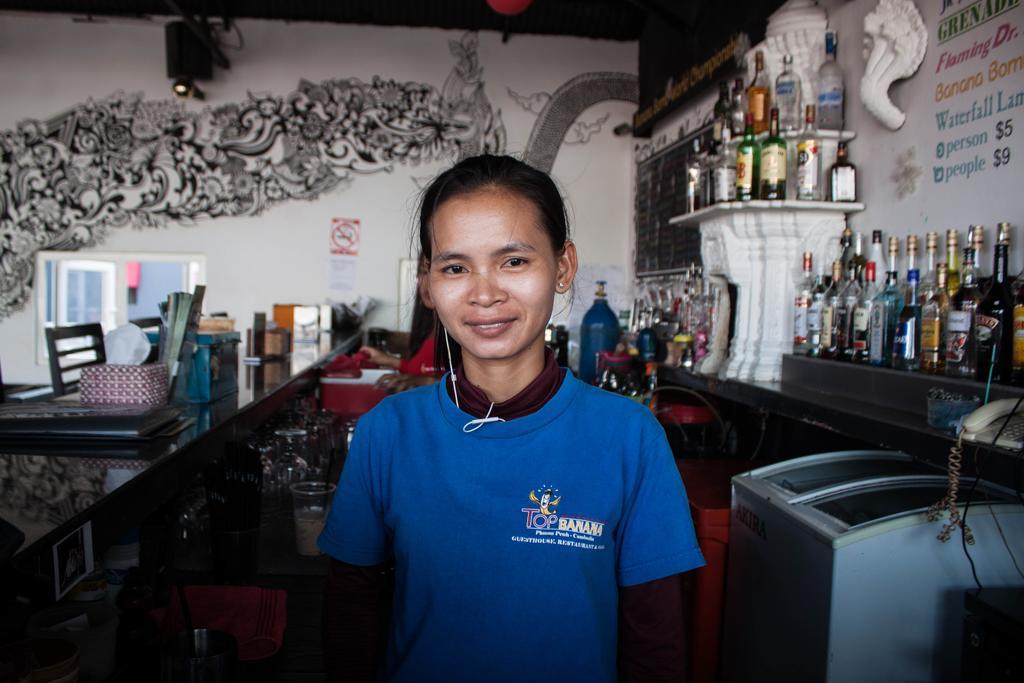 Top Banana Guesthouse & Rooftop Bar Phnom Penh Ngoại thất bức ảnh